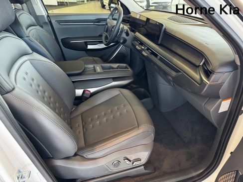 New 2026 Kia EV9 Wind image 17