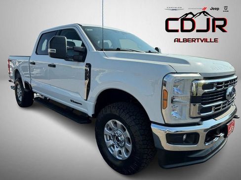 Used 2024 Ford F250 XLT w/ FX4 Off-Road Package AWD/4WD image 1