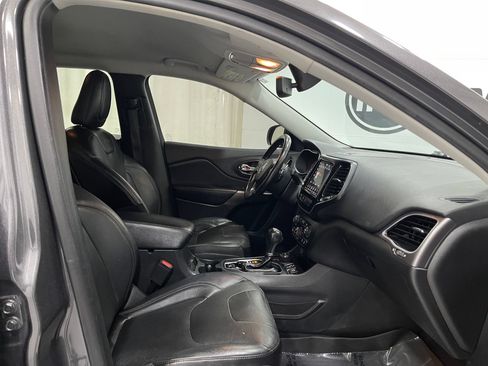 Used 2019 Jeep Cherokee Limited AWD/4WD image 31
