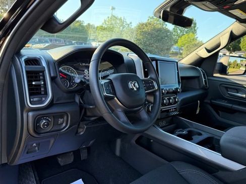 New 2026 RAM 1500 Express AWD/4WD image 16