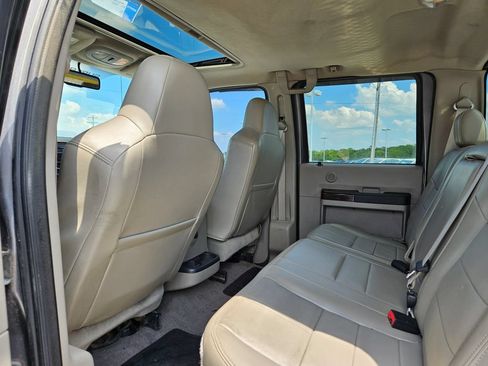 Used 2010 Ford F250 4x4 Crew Cab Super Duty image 24