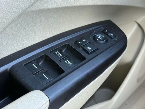 Used 2016 Acura RDX AWD w/ Technology Package image 18