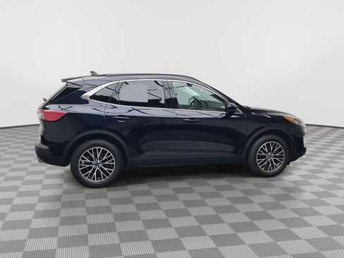 Used 2021 Ford Escape Titanium FWD image 38