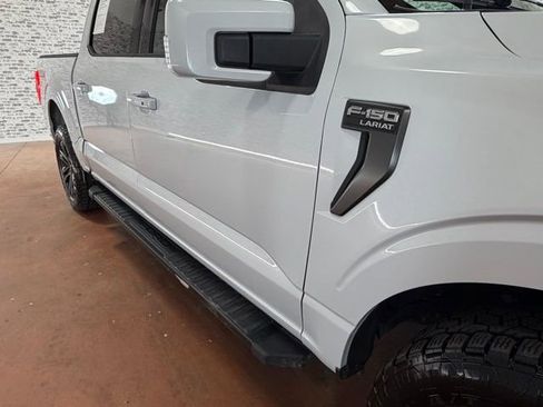 Used 2022 Ford F150 Lariat image 9