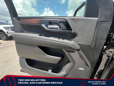 New 2026 GMC Yukon XL Denali w/ Denali Reserve Package AWD/4WD image 24