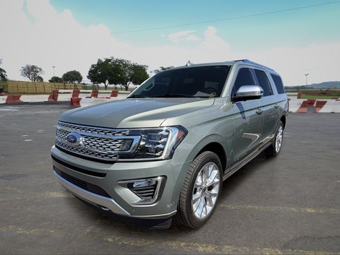 Used 2019 Ford Expedition Max Platinum AWD/4WD image 5