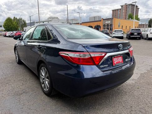 Used 2016 Toyota Camry XLE w/ Moonroof Package FWD image 5