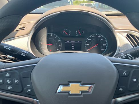 Used 2025 Chevrolet Malibu LT FWD image 15