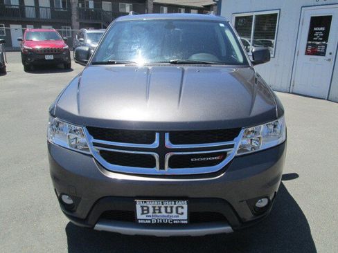 Used 2018 Dodge Journey SXT w/ Connectivity Group AWD/4WD image 2