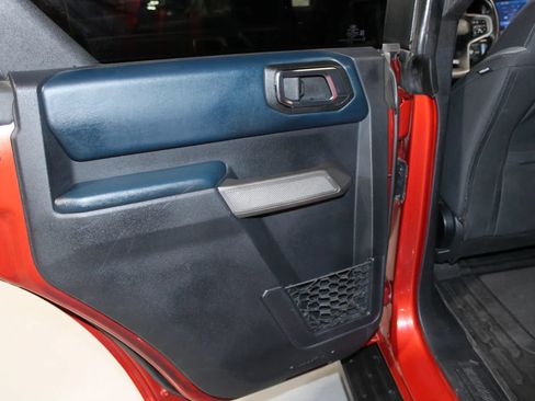 Used 2022 Ford Bronco Outer Banks AWD/4WD image 10
