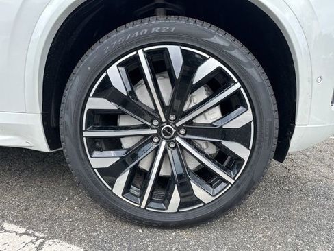 New 2026 Volvo XC90 B6 Ultra w/ Protection Package image 9