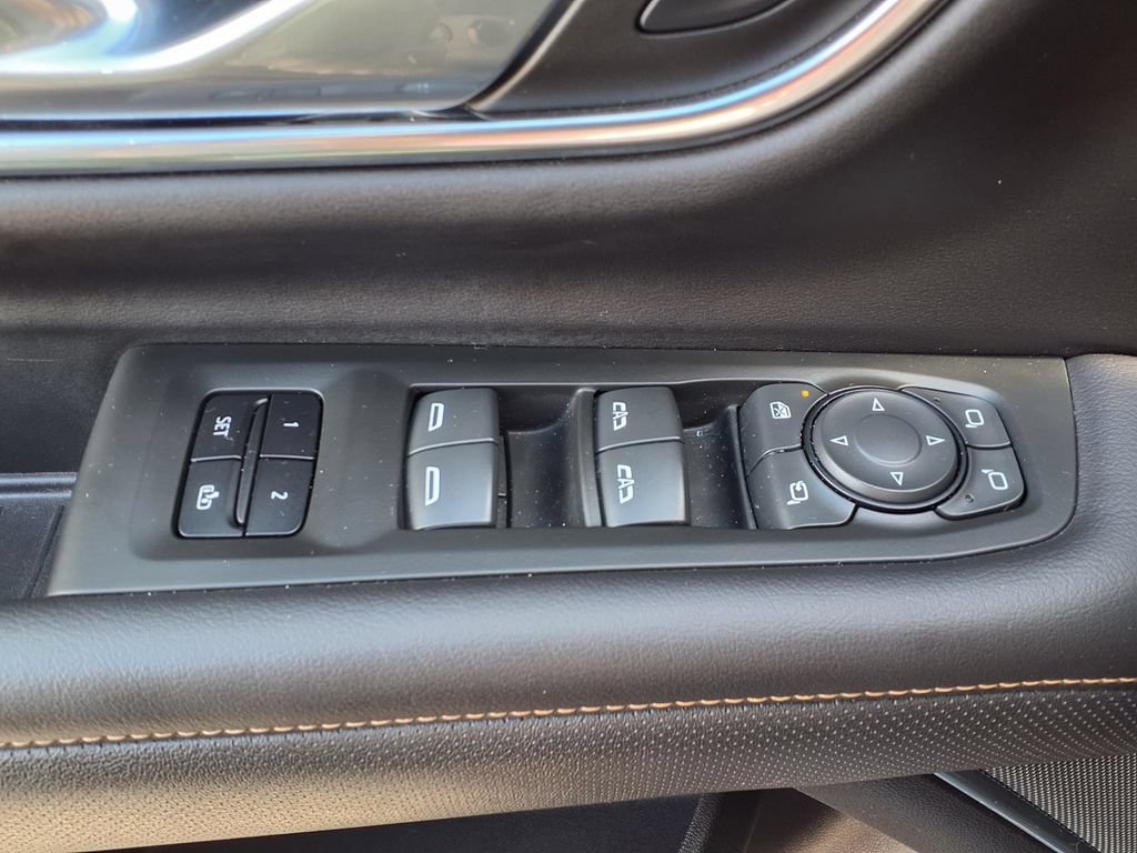 Used 2022 GMC Yukon XL AT4 w/ Max Trailering Package AWD/4WD image 10