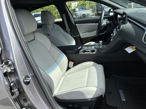 New 2026 Genesis G70 3.3T Sport Prestige image 24