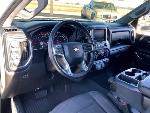 Used 2022 Chevrolet Silverado 1500 LT image 18