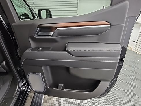Used 2025 GMC Sierra 1500 Denali w/ Denali Reserve Package image 37