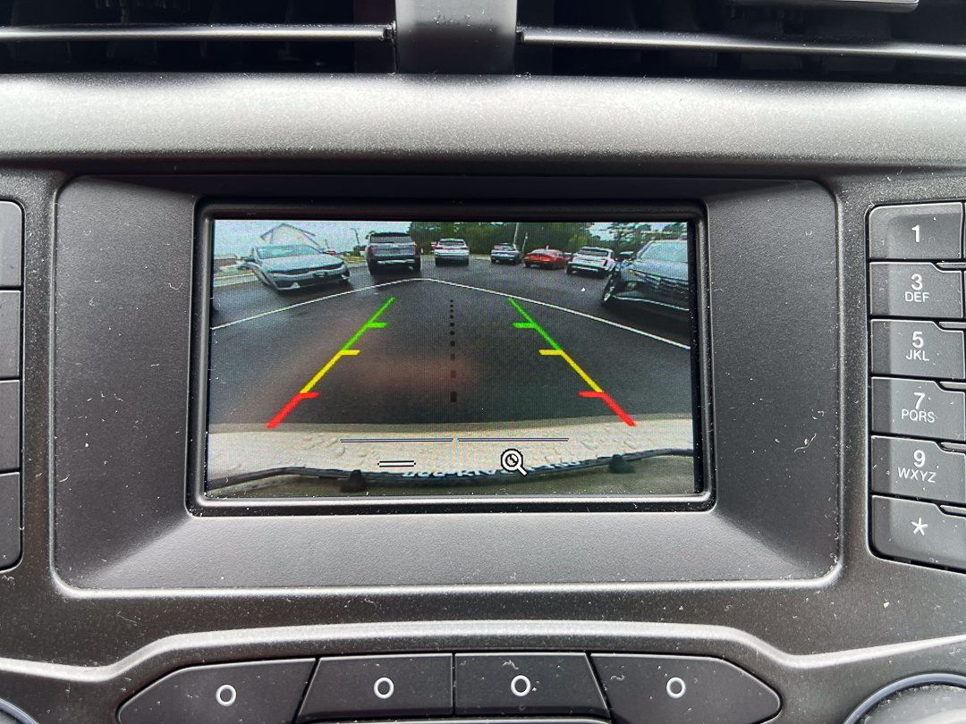 Used 2018 Ford Fusion SE FWD image 20