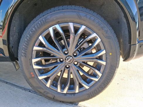 New 2026 Nissan Rogue Platinum w/ Tech Package AWD/4WD image 33