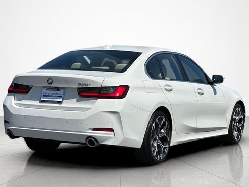 Used 2026 BMW 330i Sedan w/ Premium Package RWD image 5