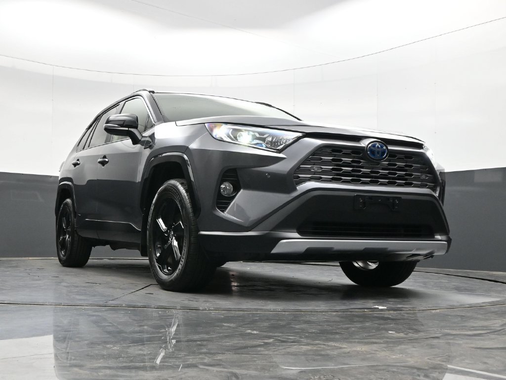 Used 2019 Toyota RAV4 XSE AWD/4WD image 30