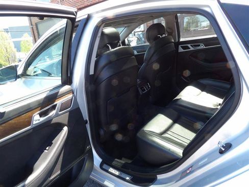 Used 2017 Genesis G80 3.8 w/ Option Group 03 image 11