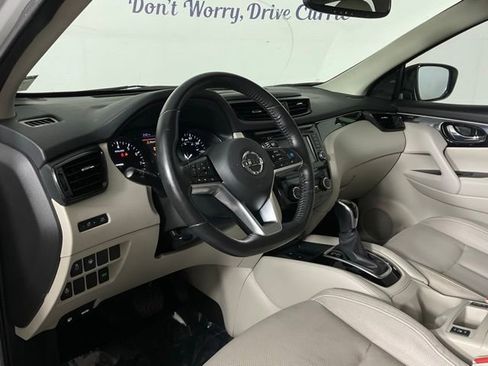 Used 2019 Nissan Rogue Sport SL w/ Premium Package image 13