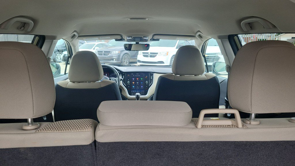 Used 2023 Subaru Outback Premium AWD/4WD image 13