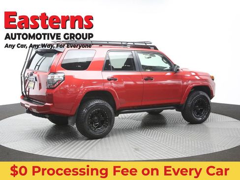 Used 2021 Toyota 4Runner Venture w/ Moonroof Package AWD/4WD image 43