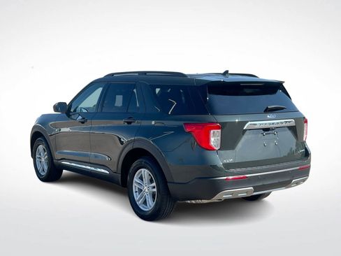 Used 2024 Ford Explorer XLT w/ Equipment Group 202A AWD/4WD image 6