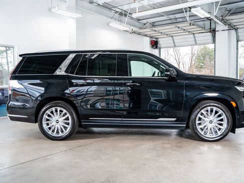 Used 2023 Cadillac Escalade Premium Luxury w/ Touring Package image 5