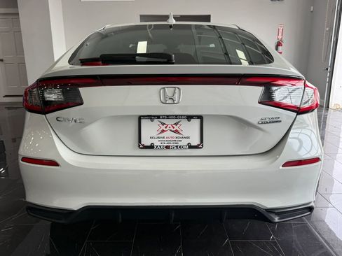 Used 2022 Honda Civic Sport image 5