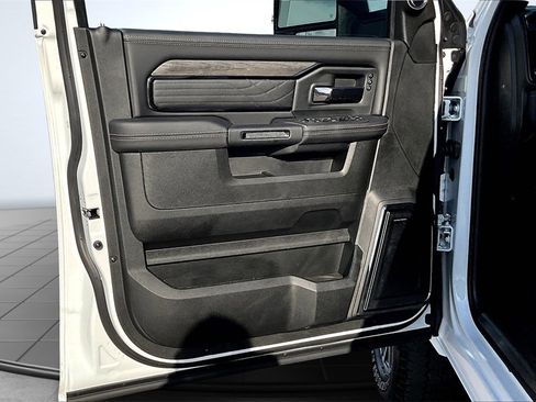 Used 2025 RAM 2500 Limited image 24