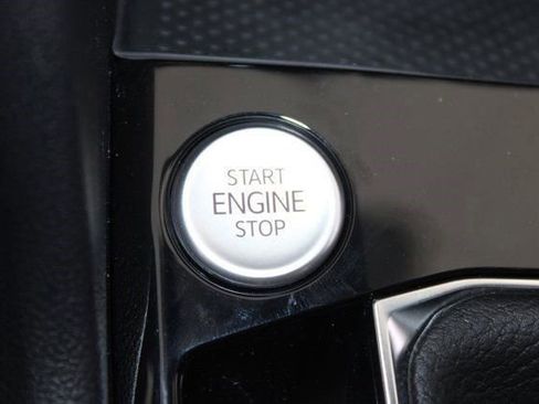 Used 2024 Volkswagen Taos S image 29