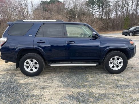Used 2024 Toyota 4Runner SR5 image 6