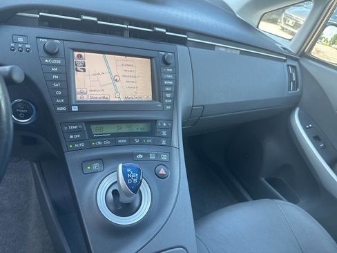 Used 2010 Toyota Prius One image 28