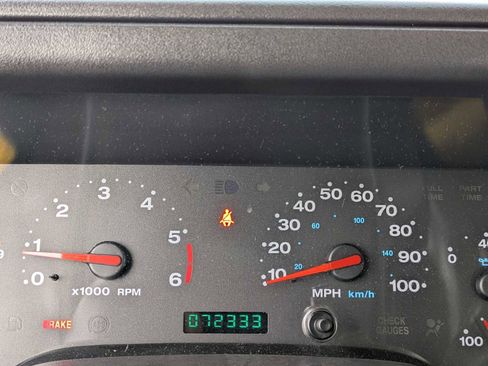 Used 2002 Jeep Wrangler SE image 22