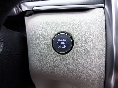 Used 2023 Kia Sorento S w/ Panoramic Sunroof Package FWD image 25