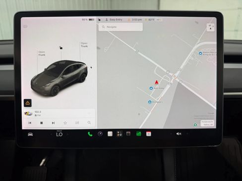 Used 2022 Tesla Model Y Long Range AWD/4WD image 20