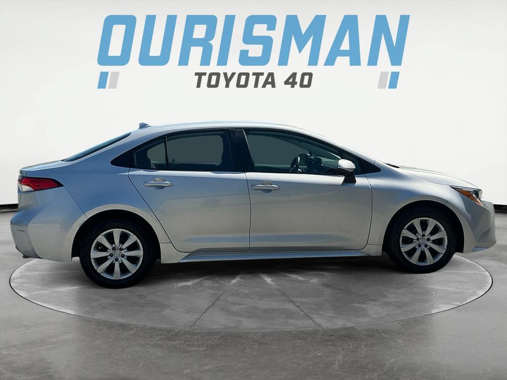 Used 2023 Toyota Corolla LE FWD image 8