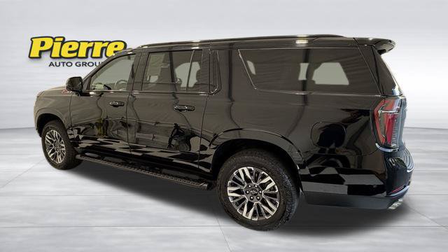 Used 2025 Chevrolet Suburban Z71 AWD/4WD image 3