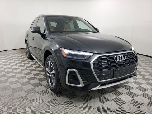 Certified 2022 Audi Q5 2.0T Prestige w/ Prestige Package image 2