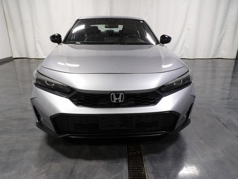 Used 2025 Honda Civic Sport image 3