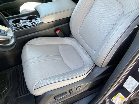 Used 2024 Honda Pilot Elite image 20