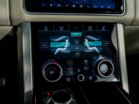 Used 2020 Land Rover Range Rover Long Wheelbase Autobiography image 41