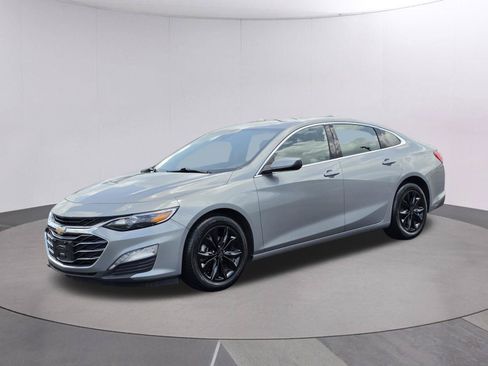Used 2024 Chevrolet Malibu LT FWD image 1