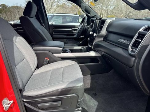 Used 2025 RAM 1500 Big Horn AWD/4WD image 17