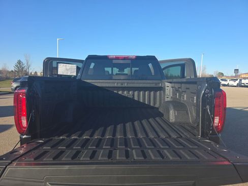 New 2026 GMC Sierra 1500 AT4 w/ AT4 Premium Package image 12