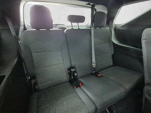 Used 2024 Chevrolet Traverse LT FWD image 21