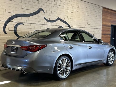 Used 2018 INFINITI Q50 Luxe w/ Essential Package (3.0T Luxe) AWD/4WD image 4
