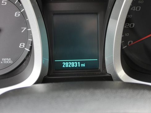 Used 2013 Chevrolet Equinox LT w/ Safety Package FWD image 9