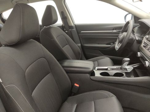 Used 2023 Nissan Altima 2.5 SV image 21